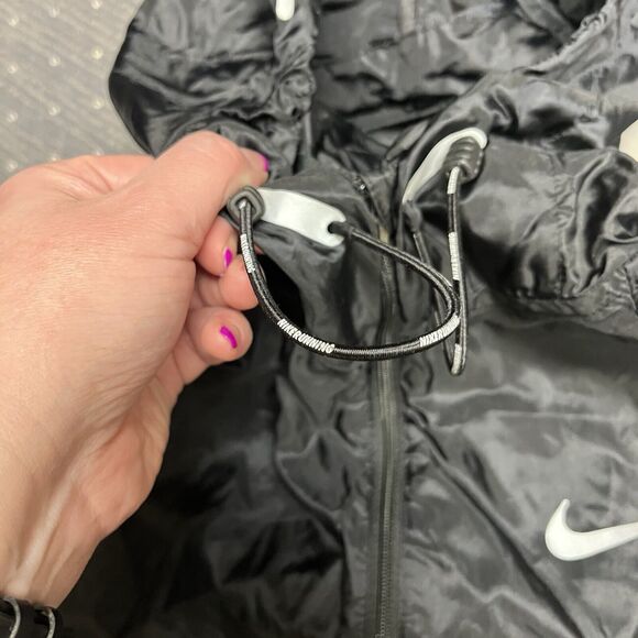 Nike Fit Women’s Black Running Windbreaker Jacket In Size Small (S) - Picture 10 of 13